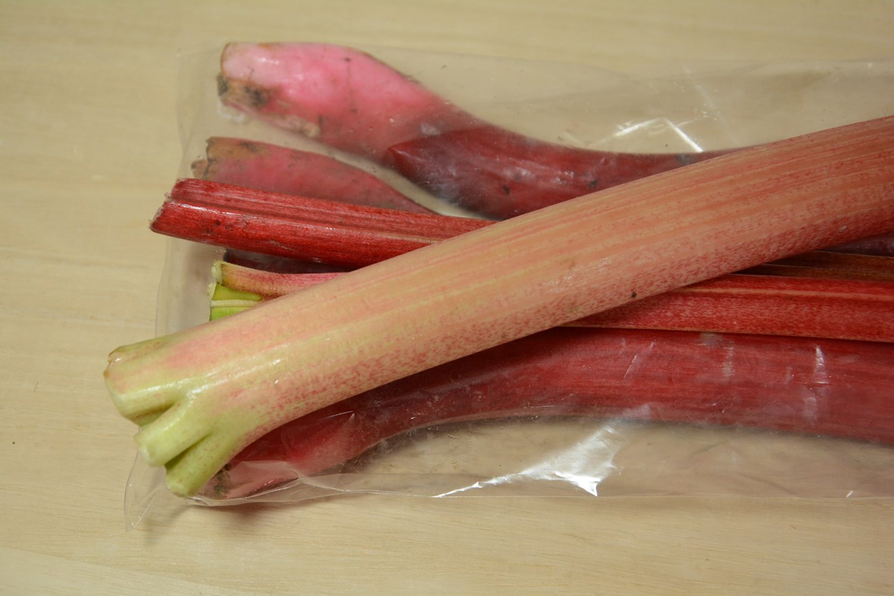 ルバーブジャムの作り方 Cara Membuat Selai Rhubarb Japan Indonesia Blog