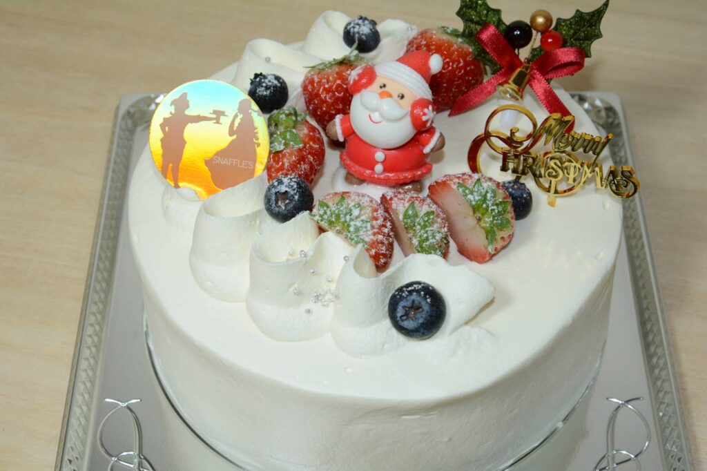 今年のクリスマスケーキはこれ 函館スナッフルス いちごデコレーション Christmas Cake Snaffles Strawberry Decoration Japan Indonesia Blog