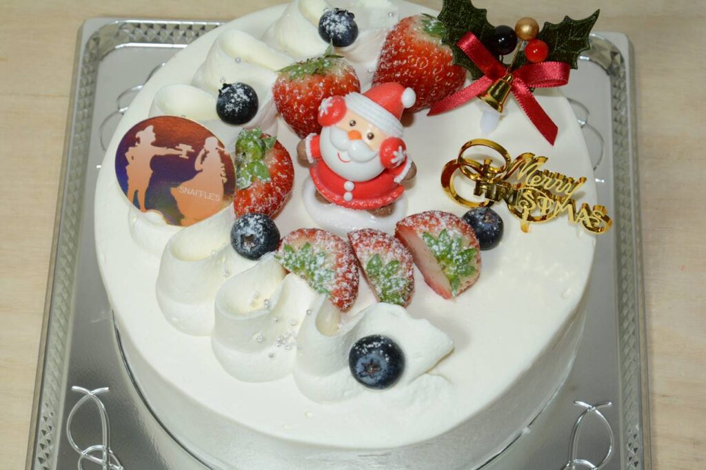 今年のクリスマスケーキはこれ 函館スナッフルス いちごデコレーション Christmas Cake Snaffles Strawberry Decoration Japan Indonesia Blog