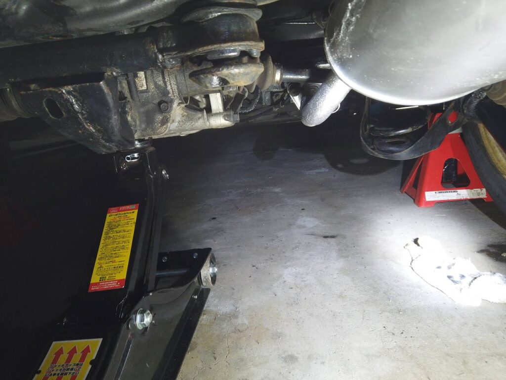 フィットgd 2 マフラーの穴補修 ホルツのパテ使用 車修理 Honda Fit Muffler Hole Repair Japan Indonesia Blog