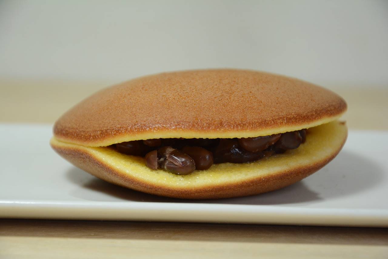 絶品のどら焼きを食べたいならこれ 六花亭の ご容赦どら焼き Goyosha Dorayaki Rokkatei Sweets Hokkaido Japan Indonesia Blog